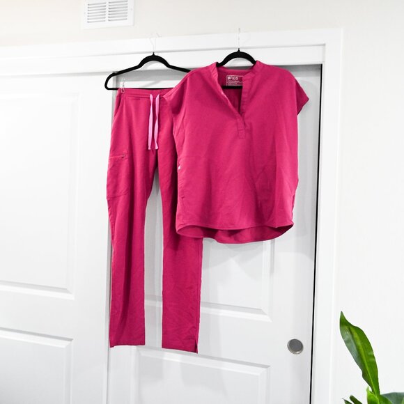 Figs Women's Purple Scrub Set - Picture 1 of 6